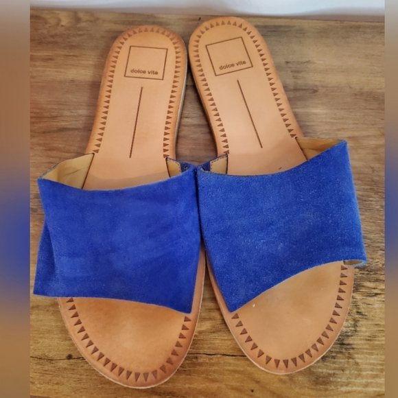 DOLCE vita blue and tan sandals. Size 8.5. GUC minor separation at seam - Picture 6 of 7